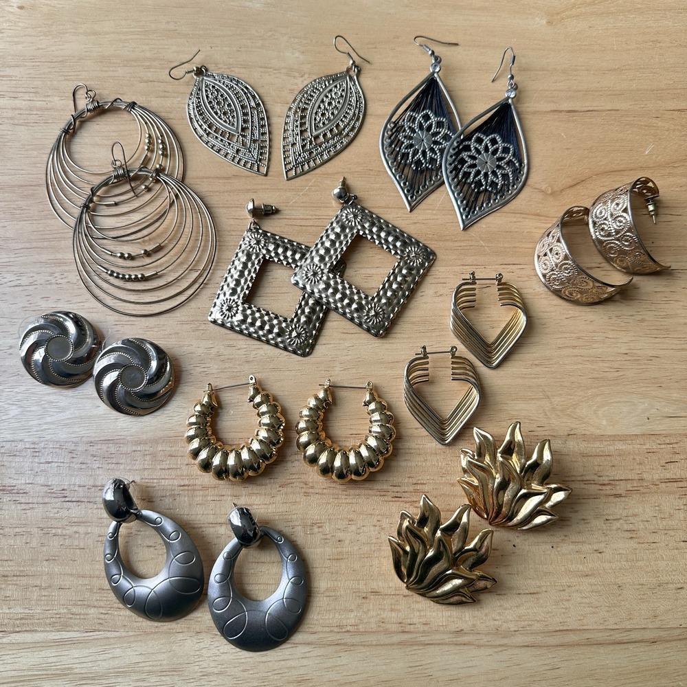 VTG Dangle Drop Earrings Pierced‎ Lot 10 Pairs Gold Silver Tone Retro Boho Y2K